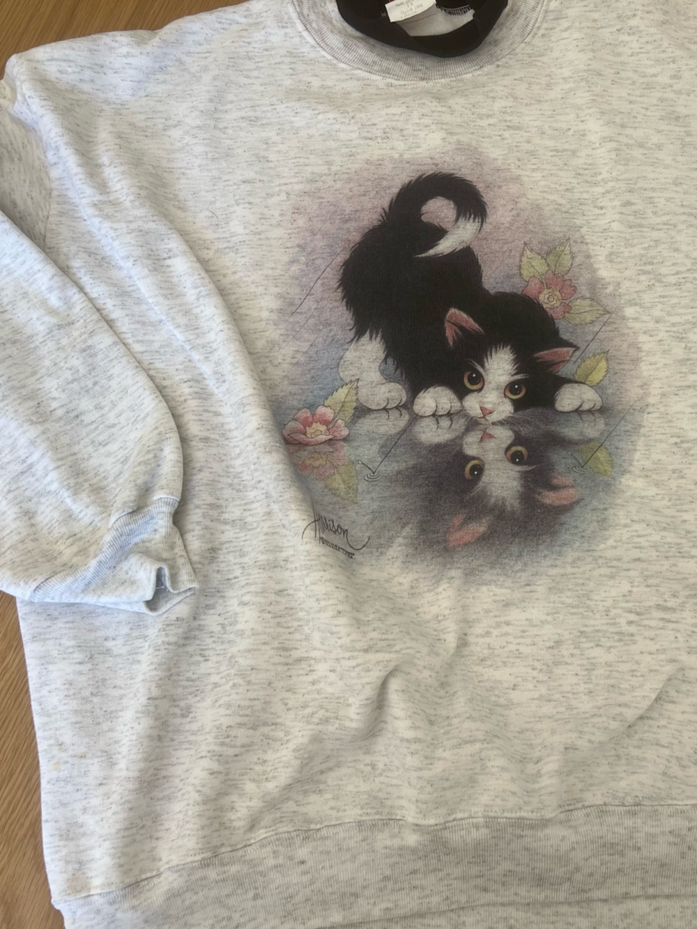 Vintage Ginnis Girl Cat Graphic Sweatshirt